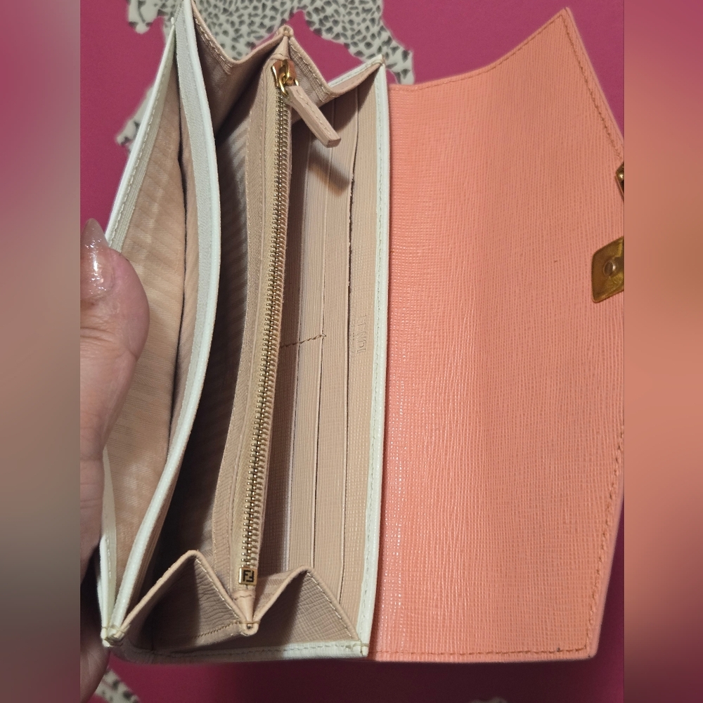 GUC Fendi White Peach Leather 2Jours Long Flap Continental Wallet - Picture 9 of 11